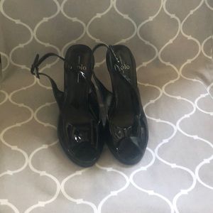 Patent leather black bow heels